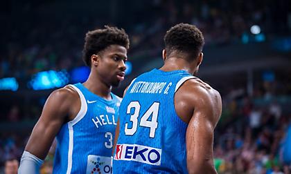 Ασύλληπτος Κώστας Αντετοκούνμπο, σκέπασε τα καλάθια με 4 τάπες!