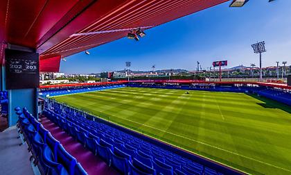 Στο βοηθητικό «Γιόχαν Κρόιφ» το πρώτο εντός έδρας ματς της Μπαρτσελόνα