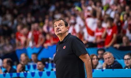 Αταμάν: «Αυτά τα παιδιά αξίζουν ένα μετάλλιο - Να νικήσουμε το επόμενο ματς και να πάμε στον τελικό»