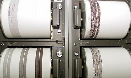 Σεισμός στην Εύβοια: Καθησυχαστικοί οι σεισμολόγοι – Βίντεο από τη στιγμή της δόνησης