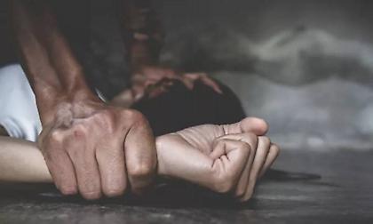 Συνελήφθη παραγωγός ερωτικών ταινιών - Κατηγορείται για εμπορία ανθρώπων και βιασμό