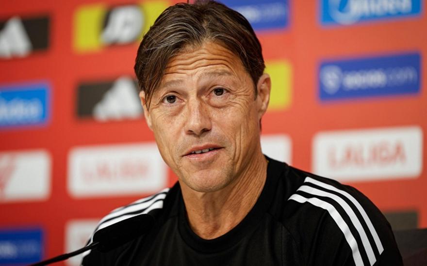 Αλμέιδα για την κατάθλιψη: «Πίεση είναι να σε βλέπουν πεσμένο σαν σκυλί και να μην σε καταλαβαίνουν» Αλμέιδα για την κατάθλιψη: «Πίεση είναι να σε βλέπουν πεσμένο σαν σκυλί και να μην σε καταλαβαίνουν»