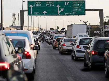 Χάος στην Αττική: Μποτιλιάρισμα σε παραλιακή και Πειραιώς προς λιμάνι - «Ουρές» σε Κηφισό και Αττική Οδό