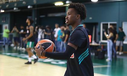 Στο νοσοκομείο με βαριά ίωση ο Σορτς - Δεν πάει Αυστραλία με τον Παναθηναϊκό