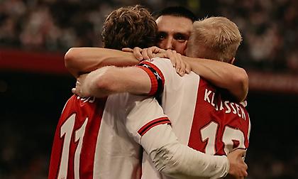 Αντίπαλοι Ολυμπιακού: Εντός έδρας τα πάει καλά ο Άγιαξ, επιστροφή στις νίκες με τριάρα στην Τσβόλε