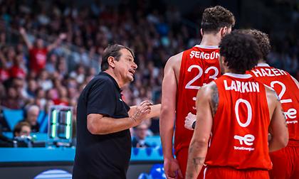 Αταμάν: «Είμαι ο καλύτερος προπονητής της 10ετίας, θα πάρουμε το Ευρωμπάσκετ-Ποια πίεση όταν ξέρεις τα ντέρμπι αιωνίων;»