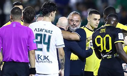 Η αγκαλιά του Ηλιόπουλου με τον Νίκολιτς μετά το διπλό της ΑΕΚ στη Λειβαδιά