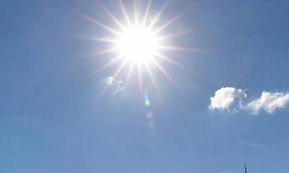 Καιρός: Μικρή πτώση της θερμοκρασίας – Τοπικές νεφώσεις και βροχές σε ορισμένες περιοχές της χώρας