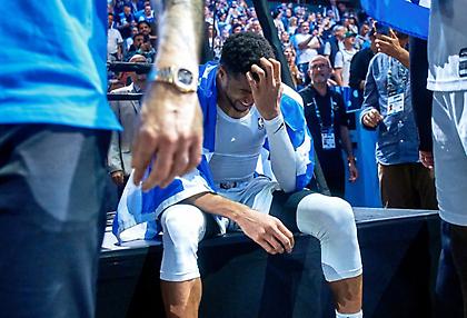 Τα δάκρυα δείχνουν τι σημαίνει αυτό το μετάλλιο - Η υπογραφή Σπανούλη και η τάπα του Γιάννη