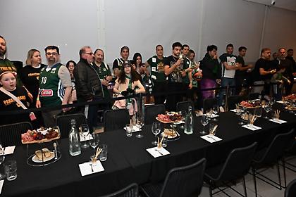 Ξεσηκωμός στη Μελβούρνη για τον Παναθηναϊκό: Ουρές για αυτόγραφα και φωτογραφίες με τους παίκτες!