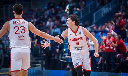 Όσμαν: «Είμαστε 12 γίγαντες και θα επιστρέψουμε δριμύτεροι»