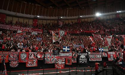 «Ερυθρόλευκη» φρενίτιδα: Sold out το ντέρμπι με Παναθηναϊκό στην Ευρωλίγκα έξι μήνες πριν τη διεξαγωγή του!