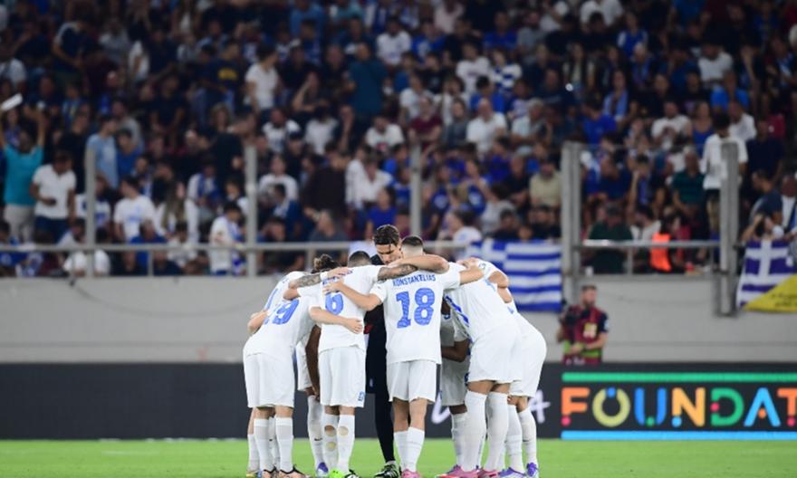 Sold out τα «γαλανόλευκα» εισιτήρια για το εκτός έδρας ματς της Εθνικής με τη Δανία!