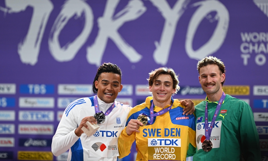 Καραλής: Η απονομή του αργυρού