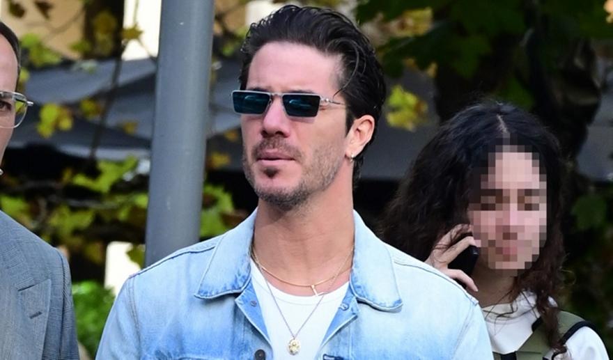 Νίκος Οικονομόπουλος (για την προσωπική του ζωή): «Δεν υπηρετώ το σύστημα ούτε το σύστημα εμένα»