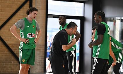 Έκπληξη στην προπόνηση του Παναθηναϊκού: Φόρεσε τα πράσινα ο Γκίντι - Τι είπε για το «τριφύλλι» και τον Ναν