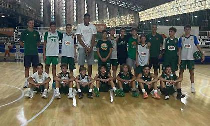 Μίλησε στα παιδιά της ακαδημίας του Παναθηναϊκού ο Γιάννης Αντετοκούνμπο