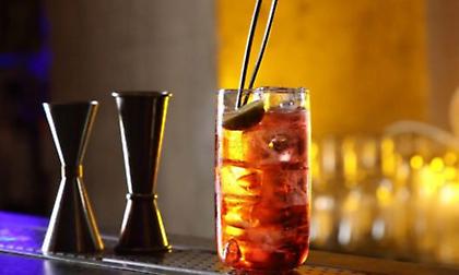 Εξάρχεια: Για ποτό σε μία απο τις πιο κουλ γειτονιές της Αθήνας