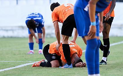 Ήταν της μοίρας… γραφτό: Ο Νέιρα πέτυχε το τελευταίο γκολ στο «Γεντί Κουλέ» και φίλησε συγκινημένος το χορτάρι!