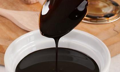 Τι είναι η μελάσα και γιατί αξίζει να τη βάλεις στη διατροφή σου