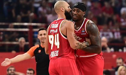 «Σταμάτησε να τρώει γαλακτομπούρεκο και έγινε… Σβαρτσενέγκερ»: Επικό τρολάρισμα Φουρνιέ στον Ράιτ!