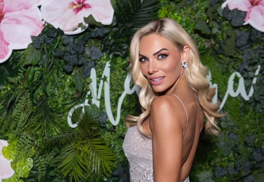 Ιωάννα Μαλέσκου: Πονηρή είναι! Απάντησε (ξανά) με τον καλύτερο τρόπο σε όσους τη θέλουν χωρισμένη