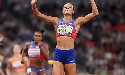 Πέμπτη και «φαρμακερή» για Χολ