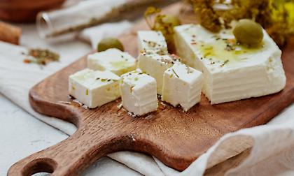 Φέτα: Τελικά είναι αλήθεια ότι απειλείται;