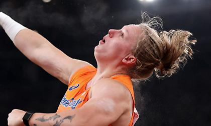 «Εξαφάνισε» τη σφαίρα η Σίλντερ