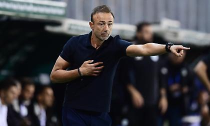 Κόντης: «Έπρεπε να κάνουμε κάποιες αναγκαστικές αλλαγές μεσοαμυντικά - Θέλουμε χρόνο, αλλά δεν υπάρχει»