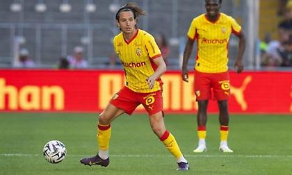 Τεσσάρα και τριάδα για Λανς, έσωσε στις καθυστερήσεις τη Ναντ ο Ελ Αραμπί