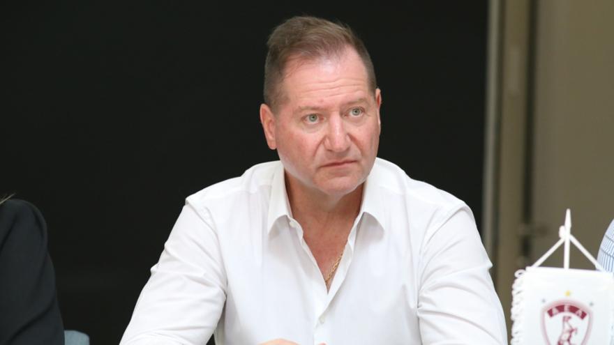 Γιατί ο Νταβέλης θυμήθηκε αυτούς που γράφουν το «αυγώ» με ωμέγα;