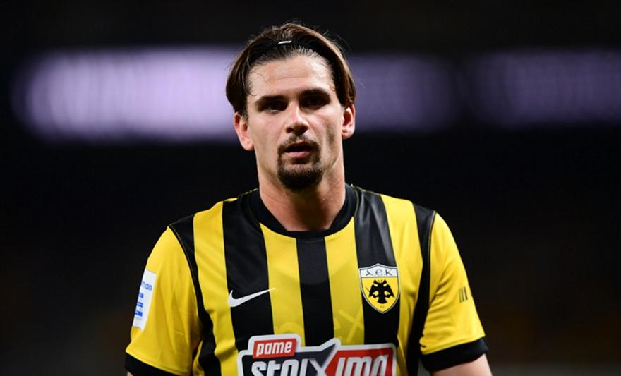 Στην προεπιλογή της Ρουμανίας για τα ματς του Οκτωβρίου Μαρίν και Μορουτσάν