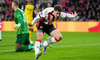 Αντίπαλοι Ολυμπιακού: Πλήγμα για την Αϊντχόφεν - Σοβαρός ο τραυματισμός του Φαν Μπόμελ