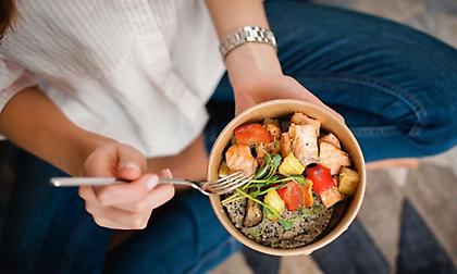 Αυτή είναι η λίστα με τα πιο πρωτεΐνούχα γεύματα που προτείνουν οι διαιτολόγοι