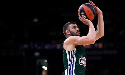 «Πλέον είμαι μόνιμος κάτοικος εδώ, κλείσε το εισιτήριό σου»: Το κάλεσμα Ρογκαβόπουλου στον κόσμο του Παναθηναϊκού