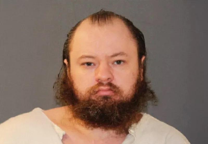 Ζευγάρι βασάνισε και σκότωσε κοριτσάκι ενός έτους, κάνοντάς του «εξορκισμό»