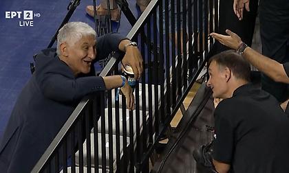 Όμορφη στιγμή ανάμεσα σε Γιαννάκη και Μπαρτζώκα στο Super Cup της Ρόδου