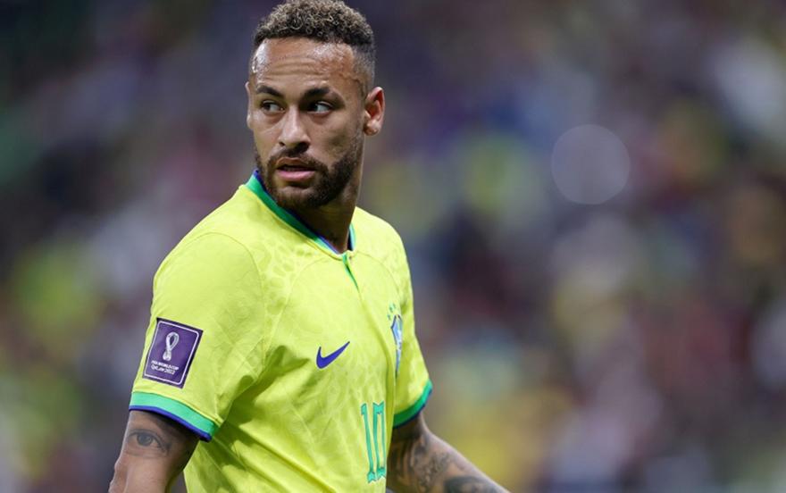 Βραζιλιάνος δημοσιογράφος για Νεϊμάρ: «Είναι εθισμένος στο ουίσκι και τα ενεργειακά ποτά» Βραζιλιάνος δημοσιογράφος για Νεϊμάρ: «Είναι εθισμένος στο ουίσκι και τα ενεργειακά ποτά»