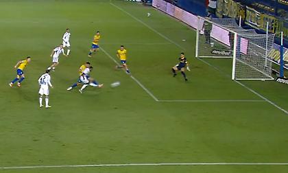 Εντυπωσιακή προσποίηση και τελείωμα από τον Τετέ για το 1-1 στο Αγρίνιο