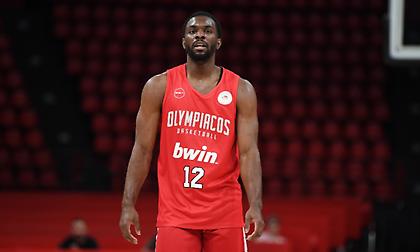 Ζέρβας: «Από εκεί θα εξαρτηθεί η απόκτηση και άλλου γκαρντ στον Ολυμπιακό»