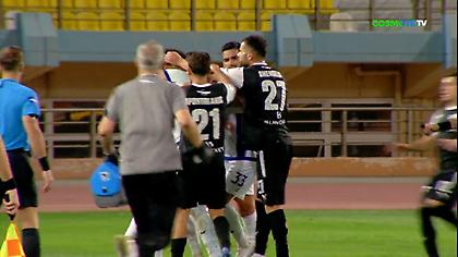 Φώναξε για κόκκινη του Τετέι ο ΟΦΗ, αποβλήθηκε ο Σενγκέλια γιατί τράβηξε το μαλλί του Αντονίσε!