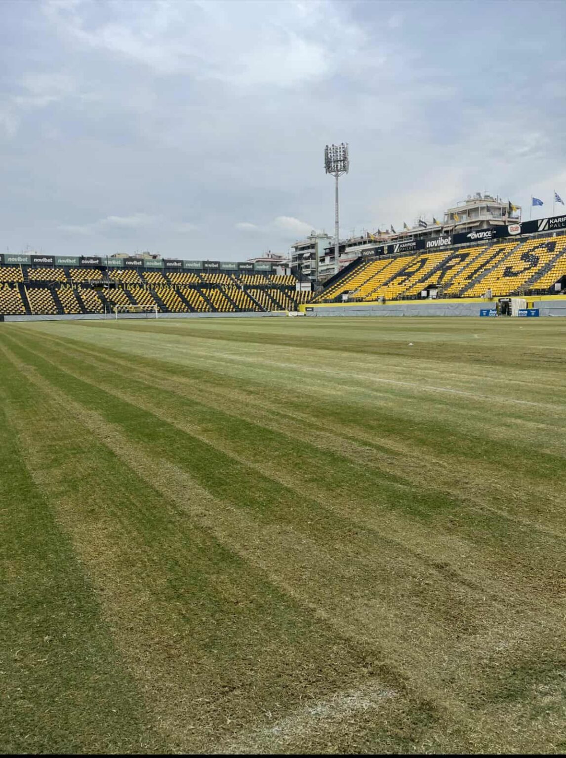 Άρης: Ξεκίνησε η τοποθέτηση χλοοτάπητα στο «Κλεάνθης Βικελίδης»