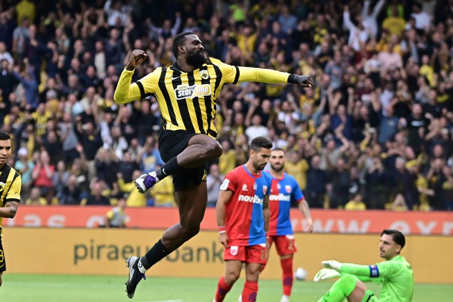 Φρανζί Πιερό: Το θωρηκτό κάνει τους ΑΕΚτζήδες να τραγουδούν για πάρτη του!