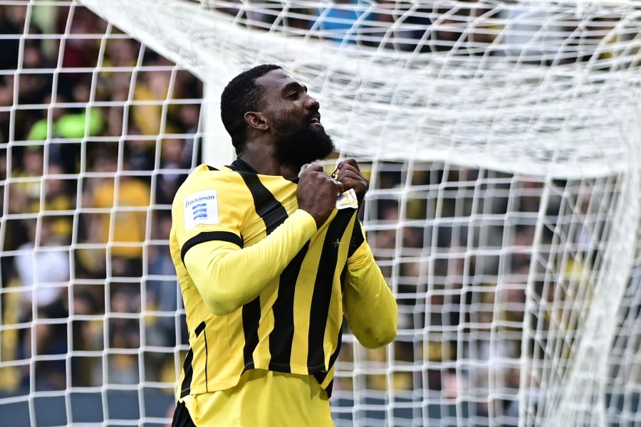 Φρανζί Πιερό: Το θωρηκτό κάνει τους ΑΕΚτζήδες να τραγουδούν για πάρτη του!