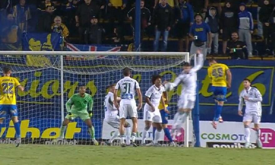 Βγάζει στη σέντρα τον Ζαμπαλά ο Βαλέρι: To VAR έπρεπε να δείξει καλύτερες λήψεις στον διαιτητή, κανένα πέναλτι ο Τσέριν!