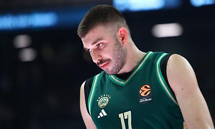 Ρογκαβόπουλος: «Μεγάλη στιγμή για μένα – Ένιωσα ζεστασιά από το χειροκρότημα του κόσμου»