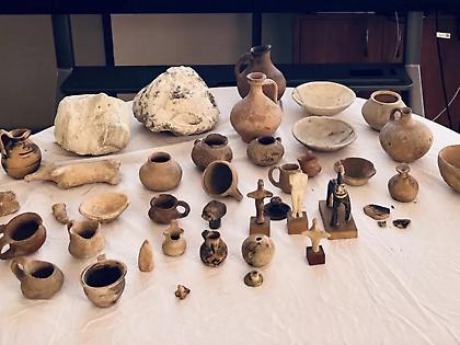 Κορώνη: Συνελήφθη ζευγάρι με αμφορείς και αρχαία αγγεία προερχόμενα από ναυάγιο