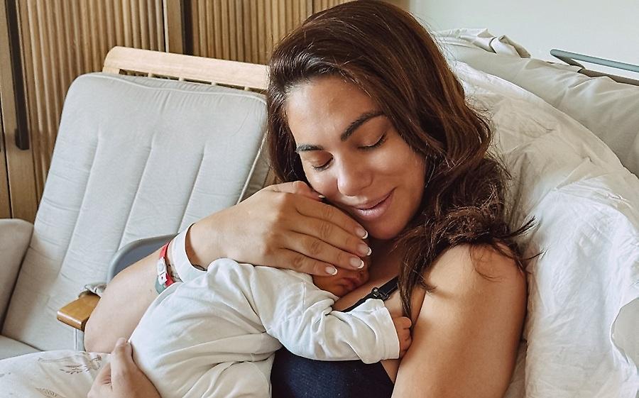 Ευρυδίκη Βαλαβάνη: «Τις πρώτες εβδομάδες με το μωρό στο σπίτι έκλαιγα - Έλεγα δεν θα τα καταφέρω»