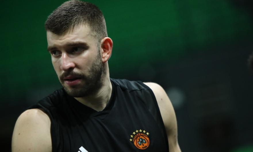 Ρογκαβόπουλος: «Απίστευτη εμπειρία το πρώτο ματς στο ΟΑΚΑ – Πρέπει να είμαστε καλύτεροι με Μπαρτσελόνα»